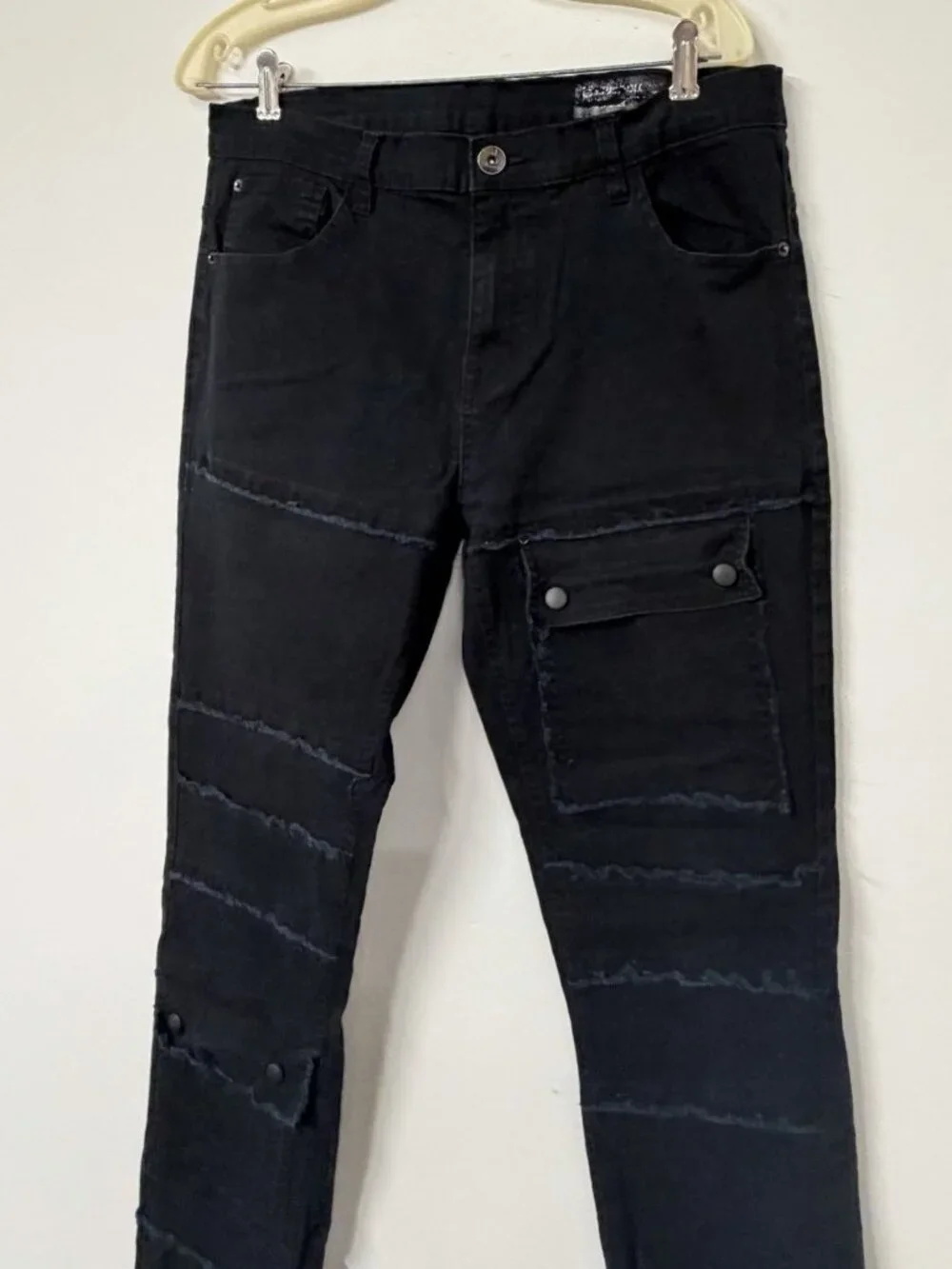 Southpole Men's 32x33 Black Denim Cotton Raw Hem Pockets Skinny Legs Jeans Pants